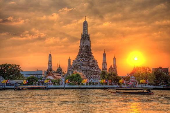 things-to-do-in-bangkok-wat-arun