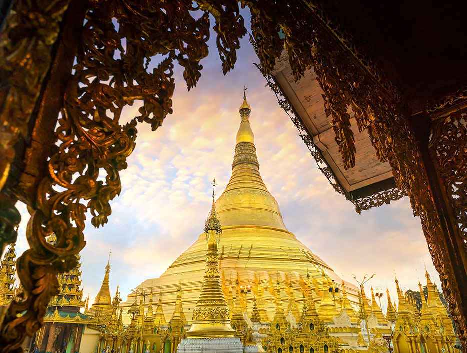 52-116-Shwedagon-pagoda-at-sunset-(2)