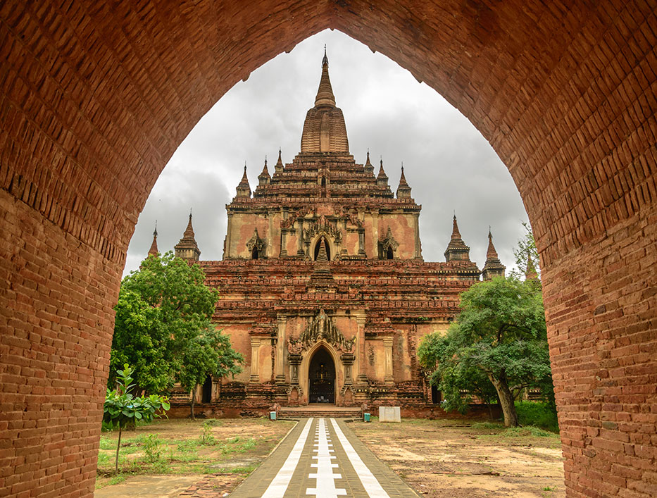 31-528-Htilominlo-Temple-in-Bagan