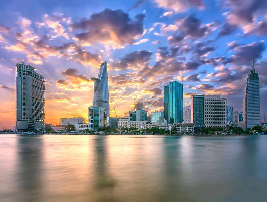 54-270-Sunset-Saigon-river-bank