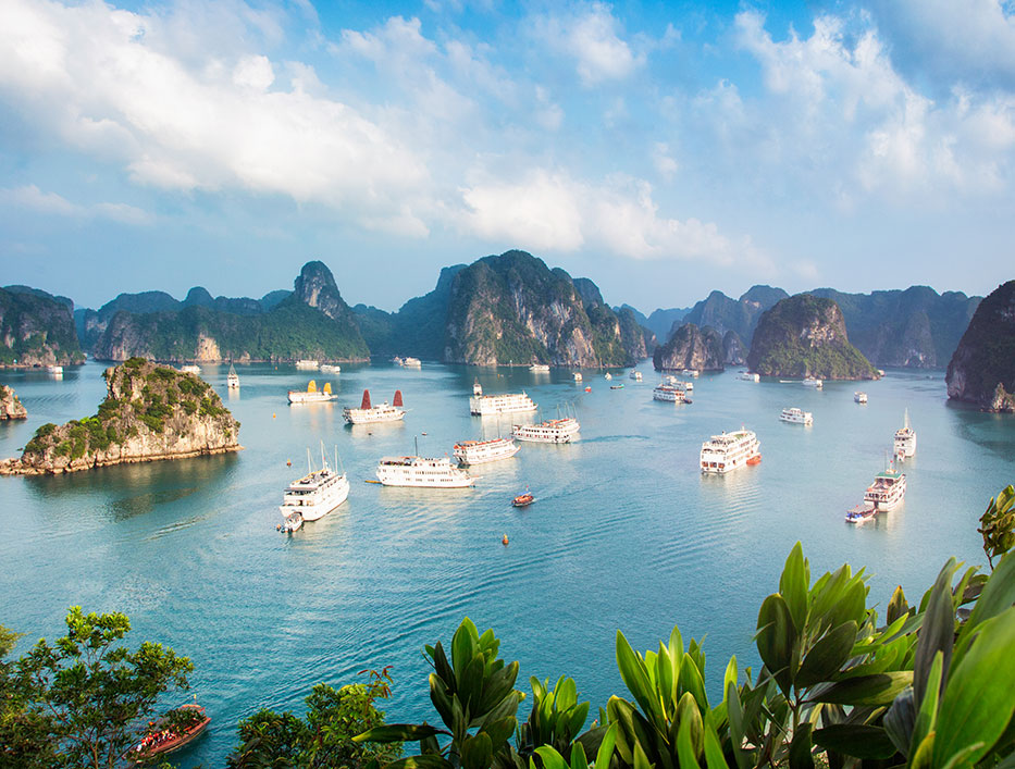 23-474-Halong-Bay-view-from-Titop-Mountain