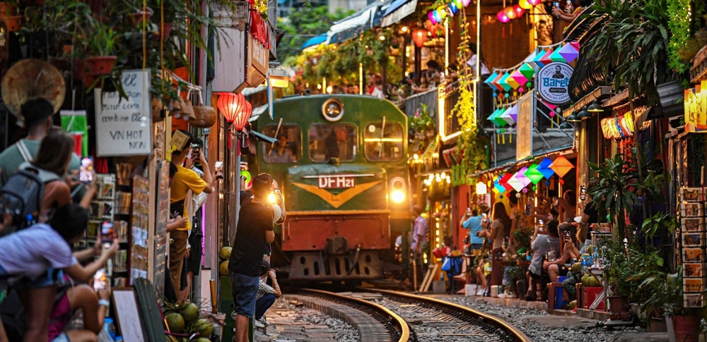 Vietnam Dai Mille Colori